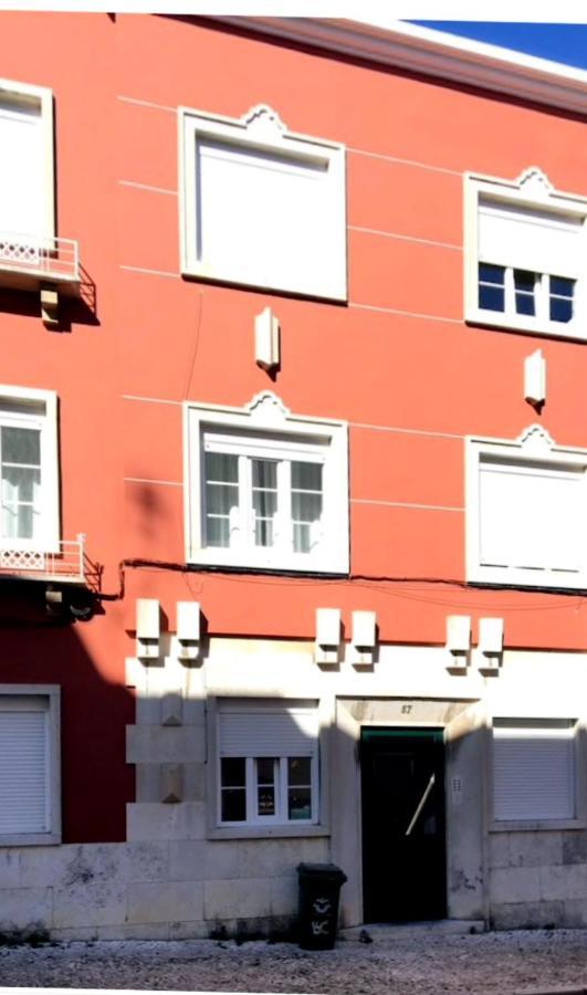 Sunny Apartment In A Typical Lisbon Neighborhood Eksteriør bilde